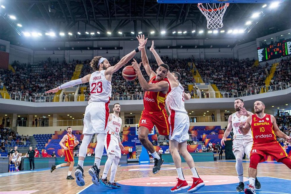 España perdió su imbatibilidad en Georgia en la fase de clasificación para el Mundial de 2023.