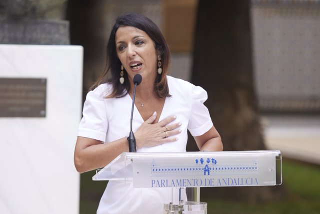 La presidenta del Parlamento, Marta Bosquet, durante el acto institucional del Parlamento andaluz en conmemoración del nacimiento de Blas Infante en el Parlamento de Andalucía, a 5 de julio de 2022 en Sevilla (Andalucía, España)