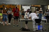 Los hospitalizados por covid en Galicia superan los 800 tras casi 40 nuevos ingresos en un día