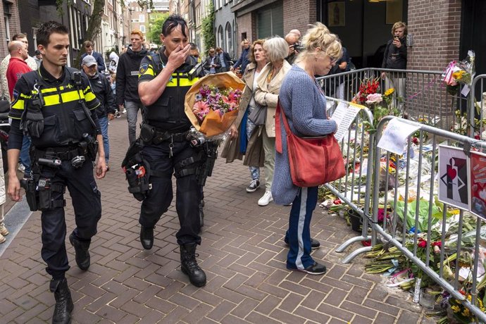 Archivo - Homenaje tras al asesinato de Peter R. de Vries en Ámsterdam