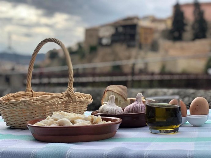 Cuenca acepta formalmente postularse como Capital Española de la Gastronomía en 2023.