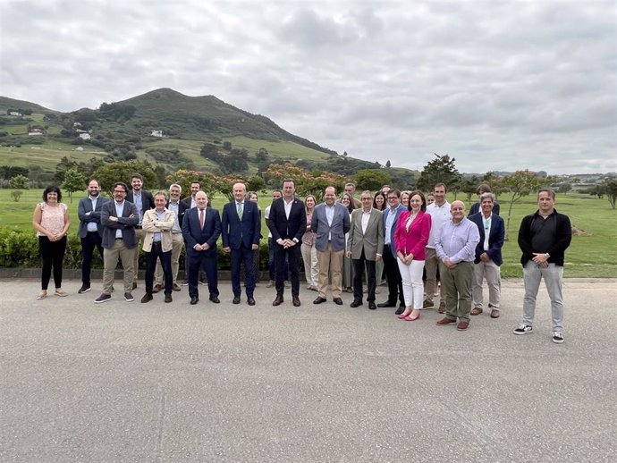 Empresas públicas de gestión de residuos de la Cornisa Cantábrica celebran su primer encuentro en Cantabria