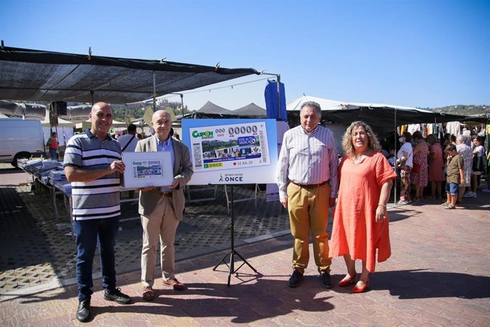 Presentación del cupón del mercadillo del martes de la ONCE.