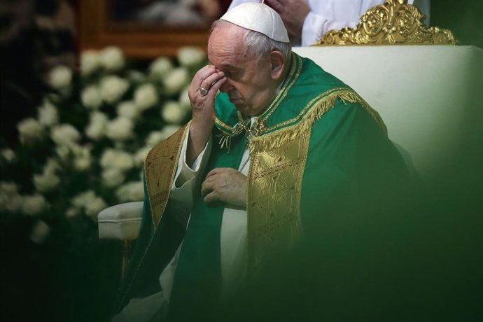 03 July 2022, Vatican, Vatican City: Pope Francis leads a Holy Mass for the Congolese community in Rome at Saint Peter's Basilica. Photo: Evandro Inetti/ZUMA Press Wire/dpa