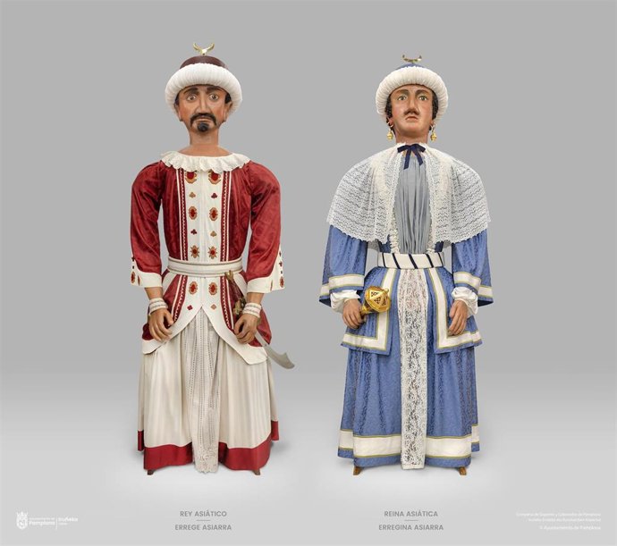 Imagen de los reyes asiáticos de la Comparsa de Gigantes