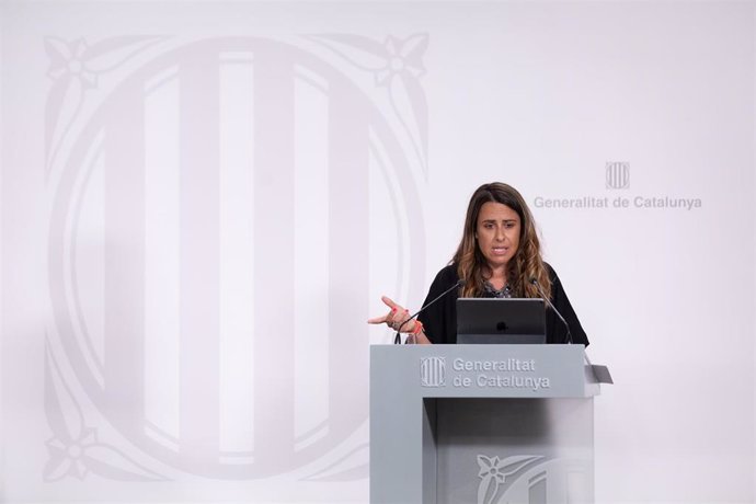 La portavoz del Govern Patrícia Plaja, comparece en rueda de prensa tras el Consell Executiu, en el Palau de la Generalitat, a 5 de julio de 2022, en Barcelona, Cataluña (España). La portavoz del Govern ha anunciado que el presidente de la Generalitat, 