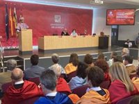 Rector UR afirma que "nuestros doctores están preparados para devolver a la sociedad más de lo invertido en ellos"