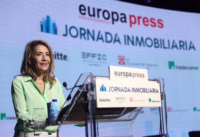 La ministra de Transportes, Movilidad y Agenda Urbana, Raquel Sánchez, participa en la Jornada Inmobiliaria organizada por Europa Press en el edificio  "El Beatriz Madrid", a 4 de julio de 2022, en Madrid (España). 