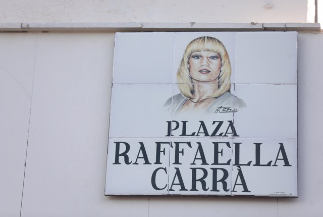 Plaza Raffaella Carrà