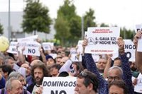 Sindicatos cifran en un 95% el seguimiento de la huelga en Mercedes Vitoria convocada por ELA, LAB y ESK