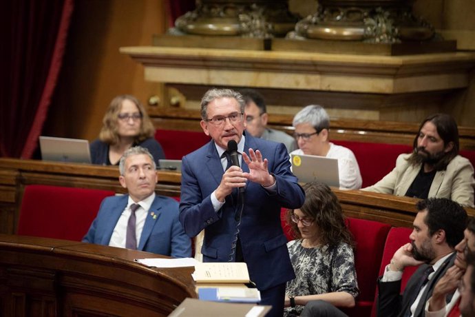 El conseller de Economía y Hacienda de la Generalitat, Jaume Giró, en el pleno del Parlament el 6 de julio.