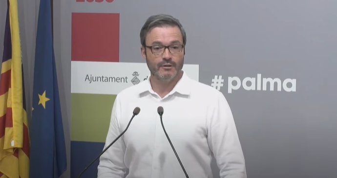 El alcalde de Palma, José Hila, durante la rueda de prensa de este miércoles.