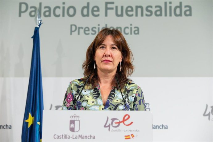 La consejera de Igualdad y portavoz del Gobierno regional, Blanca Fernández, ha comparecido en rueda de prensa, en el Palacio de Fuensalida, para informar sobre los acuerdos del Consejo de Gobierno.