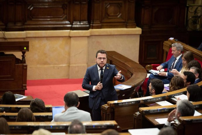 El presidente de la Generalitat, Pere Aragons, en el pleno del Parlament de Catalunya, a 6 de julio de 2022, en Barcelona.