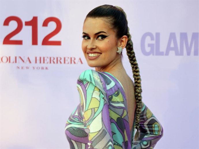 ADRIANA ABENIA EN EL 20 ANIVERSARIO DE LA REVISTA GLAMOUR