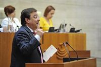 Vara cree que Extremadura pronto se tendrá que defender de ataques de otras CCAA que la verán como competidora