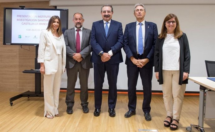 Constitución del Instituto de Investigación de Castilla-La Mancha (IDISCAM) .