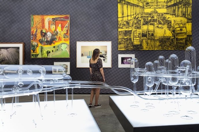 La Fundación per Amor a l'Art-Bombas Gens inaugura 'Earth: A retrospective',