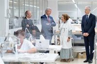 El presidente de la Xunta pone en valor el potencial del textil en Galicia y reafirma su compromiso con el sector