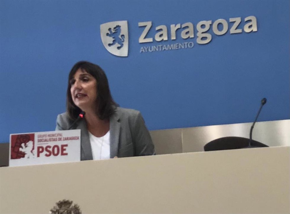 La portavoz el grupo municipal del PSOE en el Ayuntamiento de Zaragoza, Lola Ranera