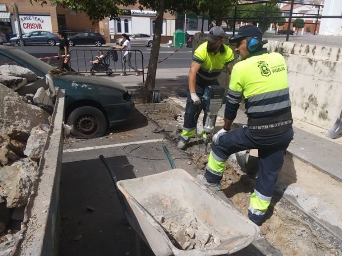 6.7.22 Nota Y Fotos Ayto Huelva (Mantenimiento Vía Pública Mayo 2022)