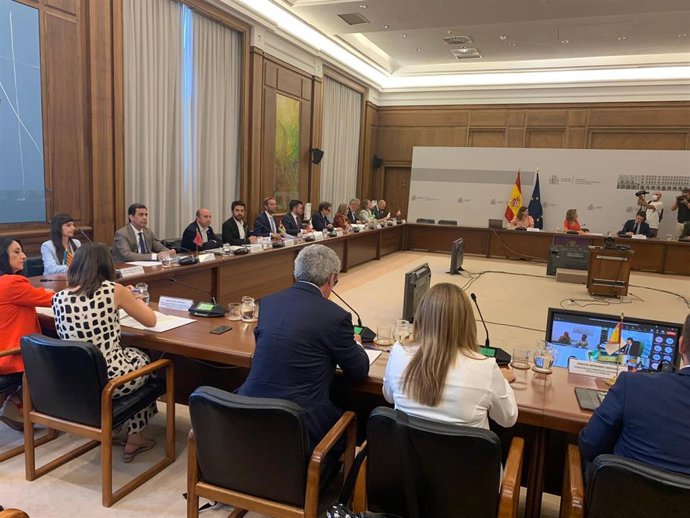 Reunión de la Conferencia Nacional de Transporte, organizada por el Ministerio de Transportes, Movilidad y Agenda Urbana