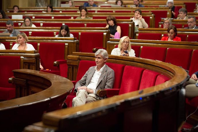 El conseller de Salud de la Generalitat, Josep Maria Argimon, en el debate sobre la proposición de ley de Cs de salud mental