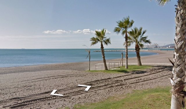 Muere un bañista en la Playa de la Caleta de Málaga