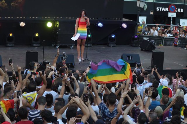 La cantante Chanel da el pregón en el Orgullo LGTB  