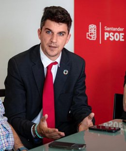 El portavoz municipal del PSOE, Daniel Fernández