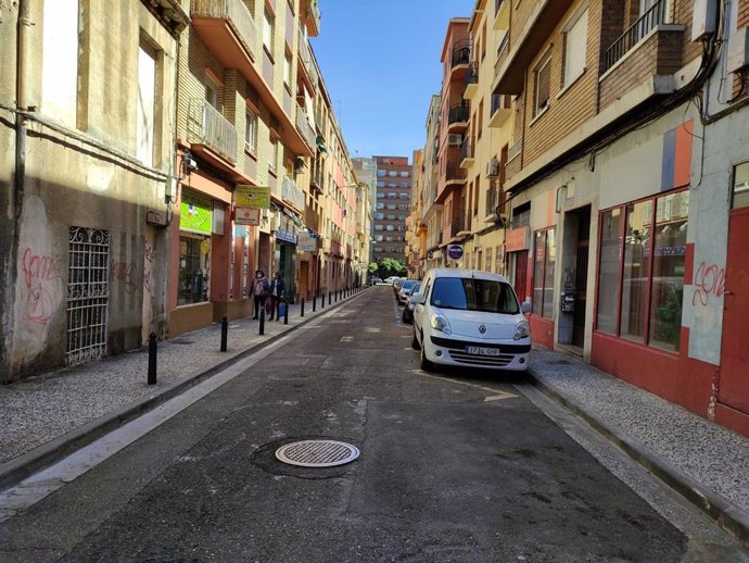 Las calles Concepción Arenal y Pilar Lorengar de Zaragoza formarán una manzana accesible de prioridad peatonal