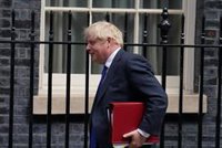 Arranca la carrera para suceder a Boris Johnson con Mordaunt, Sunak y Truss como principales favoritos