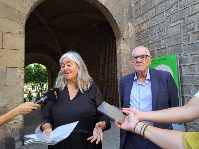 El president del grup municipal d'ERC a l'Ajuntament de Barcelona, Ernest Maragall, i la regidora de Cultura del consistori, Gemma Sendra