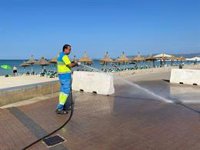 El refuerzo de verano de Emaya en la Playa de Palma cuenta con 52 trabajadores y 21 vehículos