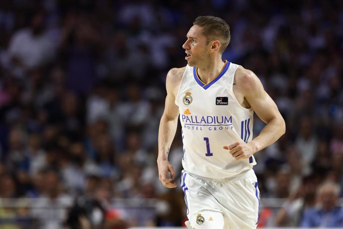 El alero francés Fabien Causeur en un partido de la final de la Liga Endesa 2021-22 contra el FC Barcelona en el WiZink Center.