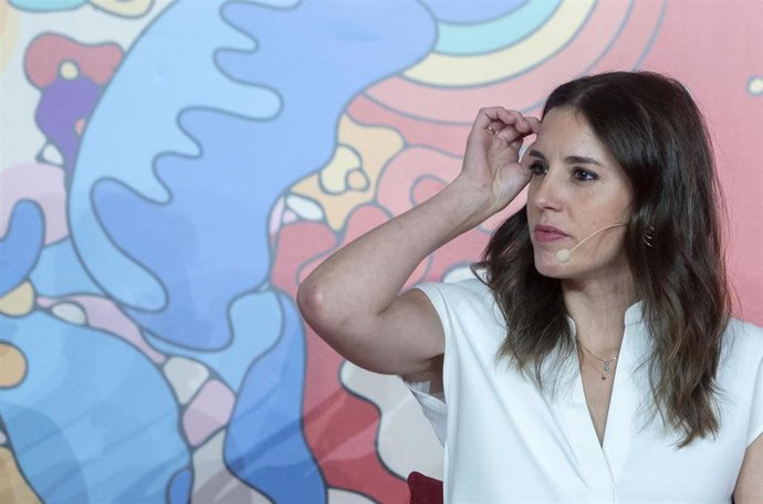 La ministra de Igualdad, Irene Montero, durante el acto de clausura de las 'Jornadas Confederales de UGT sobre Personas LGTBI en la Negociación Colectiva y el Diálogo Social'.