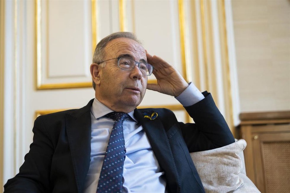 Archivo - El alcalde de Santiago de Compostela, Xosé Sánchez Bugallo, durante una entrevista con Europa Press, en el Palacio de Raxoi, sede del ayuntamiento de Santiago, a 23 de mayo de 2022, en Santiago de Compostela, A Coruña, Galicia (España).  Xosé 