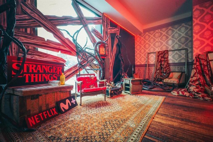 Un portal temporal al 'Upside Down' se abre en el centro de Valncia para los fans de 'Stranger Things'