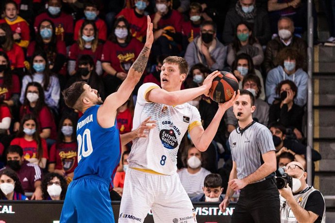 Archivo - El ala-pívot Henry Ellenson, nuevo jugador del Club Joventut Badalona 