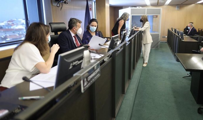 Archivo - Comisión de Transportes, Movilidad y Agenda Urbana en el Congreso, en una imagen de archivo