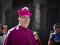 El arzobispo de Pamplona deplora los incidentes y las expresiones de "odio y violencia" durante la procesión