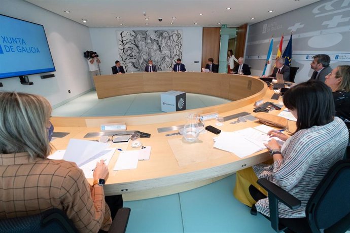 El presidente de la Xunta, Alfonso Rueda Valenzuela, preside la reunión del Consello. Edificio Administrativo de San Caetano, Santiago de Compostela, 07/07/22.