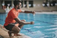 Estos son los efectos nocivos del cloro para nuestra salud: ¡cuidado al bañarte en la piscina!