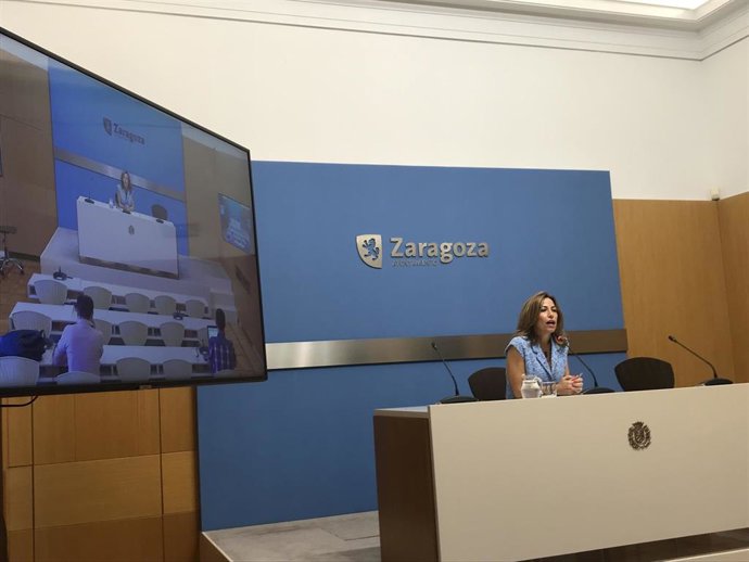 La consejera municipal de Servicios Públicos y Movilidad del Ayuntamiento de Zaragoza, Natalia Chueca,