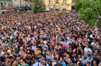 Almeida agradece al "ejército" que limpia en el Orgullo y augura una manifestación "pacífica y reivindicativa" mañana