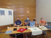 La solidaridad vuelve a las piscinas de Logroño para 'mojarse' por la esclerosis múltiple y visibilizar la enfermedad