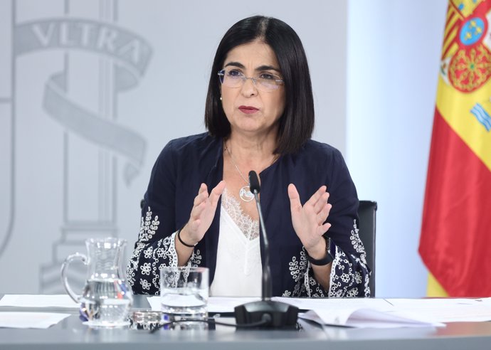 La ministra de Sanidad, Carolina Darias, en una rueda de prensa, posterior al Consejo de Ministros, en el Complejo de la Moncloa