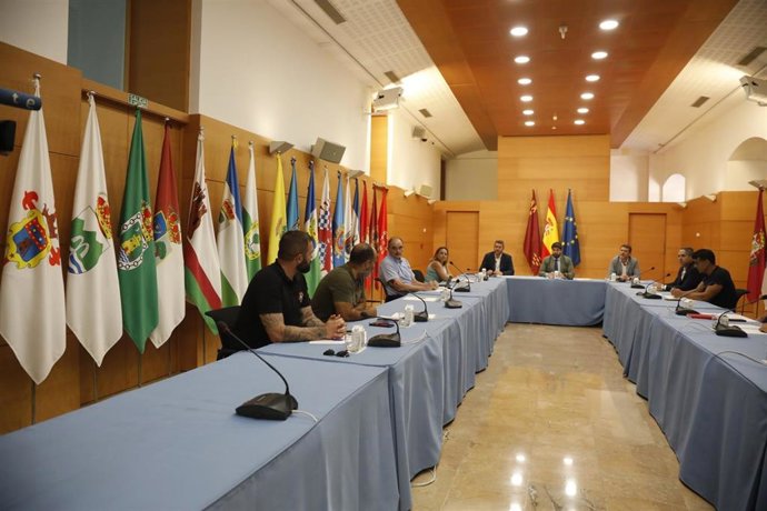 Nota / La Comunidad Garantiza La Mejora De Las Condiciones Laborales De Los Bomberos Y Avanza En El Cumplimiento De Sus Compromisos