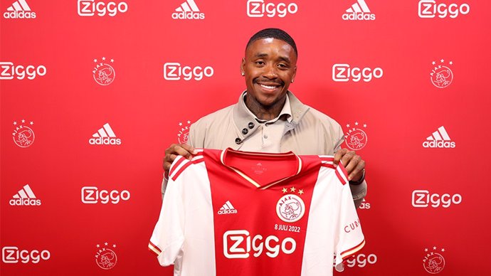 El nuevo jugador del Ajax Steven Bergwijn