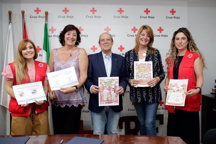 El Puerto colabora con Cruz Roja para mejorar la vida de niños y adolescentes hospitalizados.